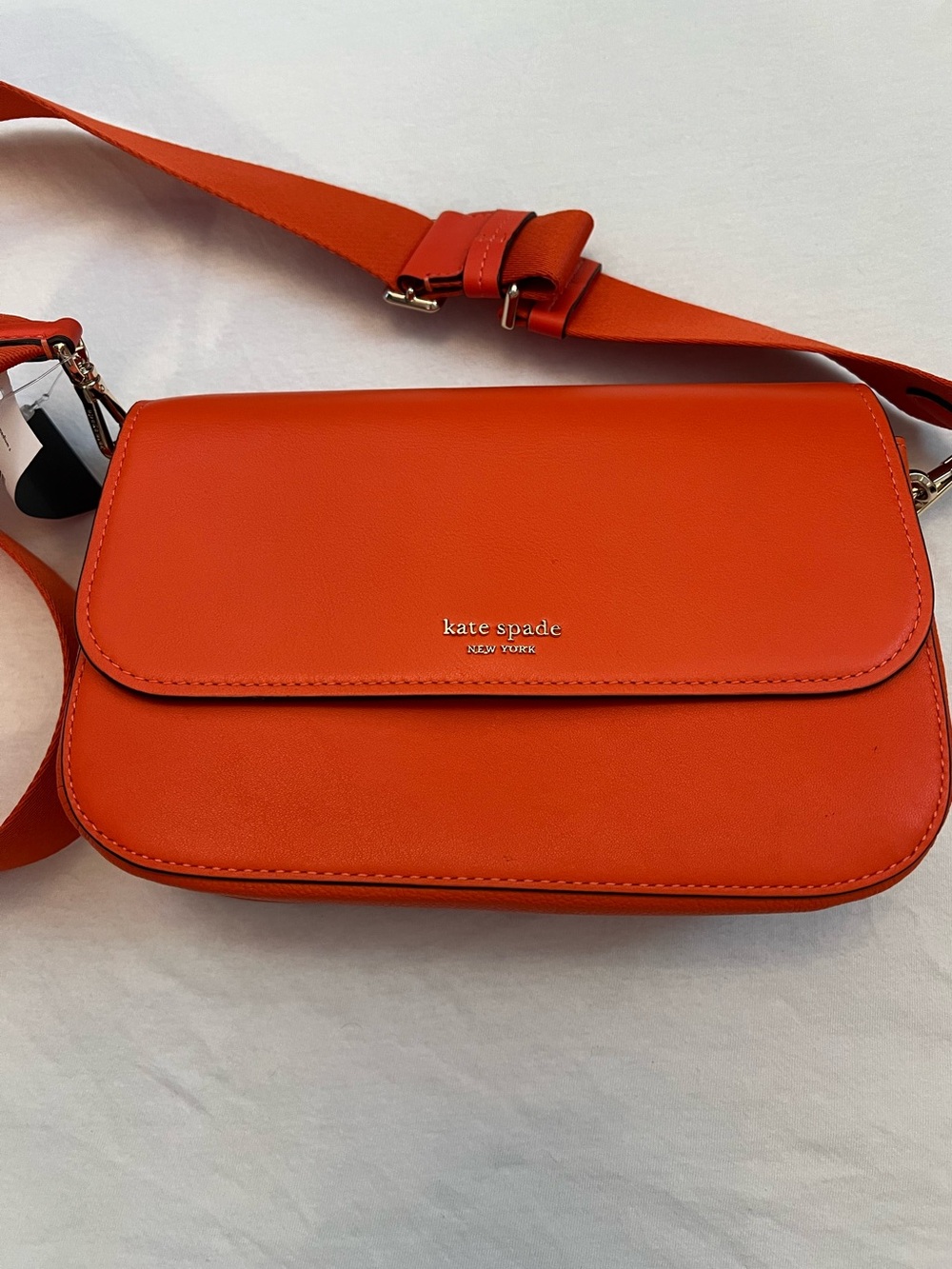 Kate Spade Buddie Smooth Leather
Shoulder Bag NWT - Picture 3 of 11
